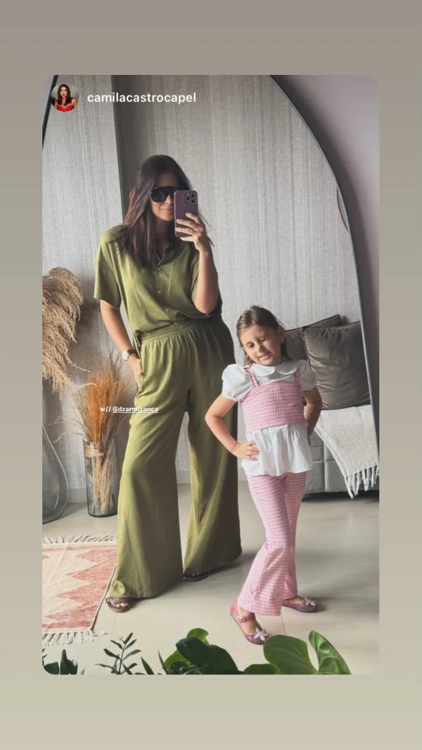 Cliente plus size de camisa oversized
